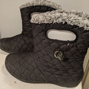 "VISTA" QUILTED FLEECE BOOTS BY WALK WITH ME. NWOT